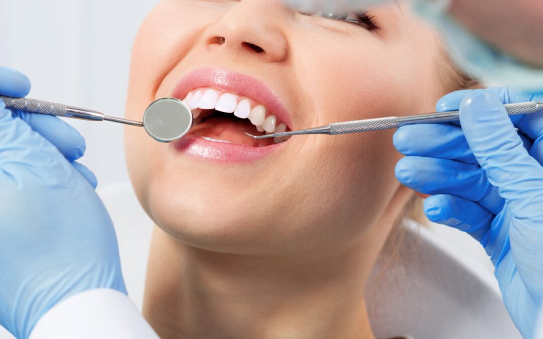 Καθαρισμός δοντιών  – προσφορά με φοιτητική κάρτα ISIC